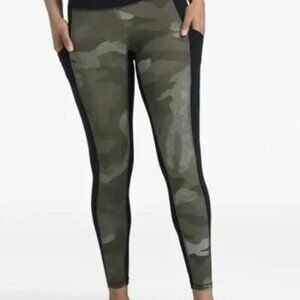 North Face Motivation High Rise Pocket 7/8 Tights  Size XSmall